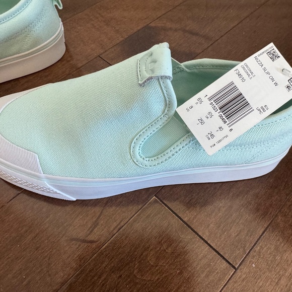 Adidas Nizza Slip On Sneakers - Picture 3 of 4